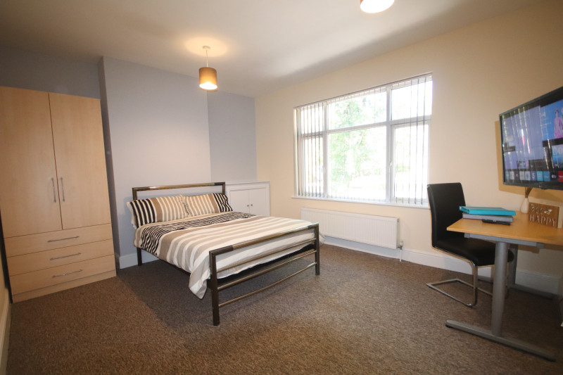 Bedroom 1 at 365A Ecclesall Road